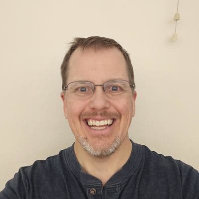 Chris R.