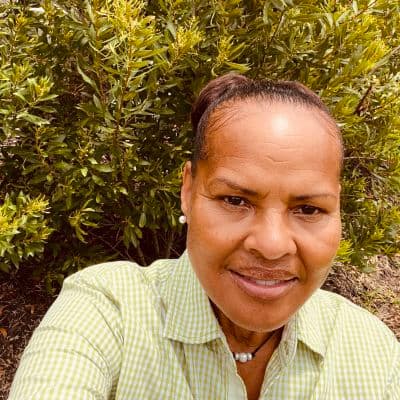 Sandra F.